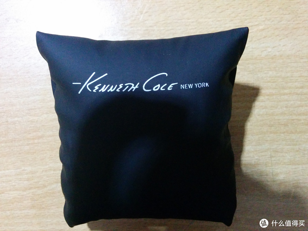 最初的选择——Kenneth Cole KC2609 女士 可视时装腕表