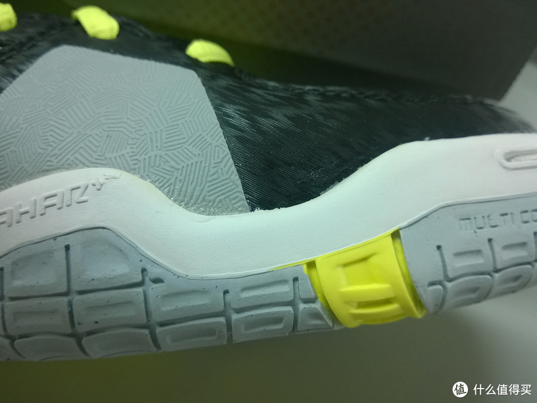 中亚入手 asics 亚瑟士 GEL-BLADE 4 R305N 男款羽毛球鞋，顺便晒薰风KH-31