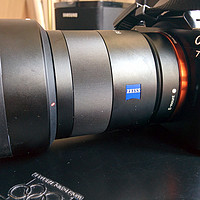 SONY 索尼 α7/ILCE-7 全画幅微单机身+ FE 55mm F1.8 镜头，顺便晒晒他们的小伙伴儿