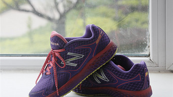 银泰入手 New Balance 新百伦 W980PP 虎蜂系列 女士跑步鞋