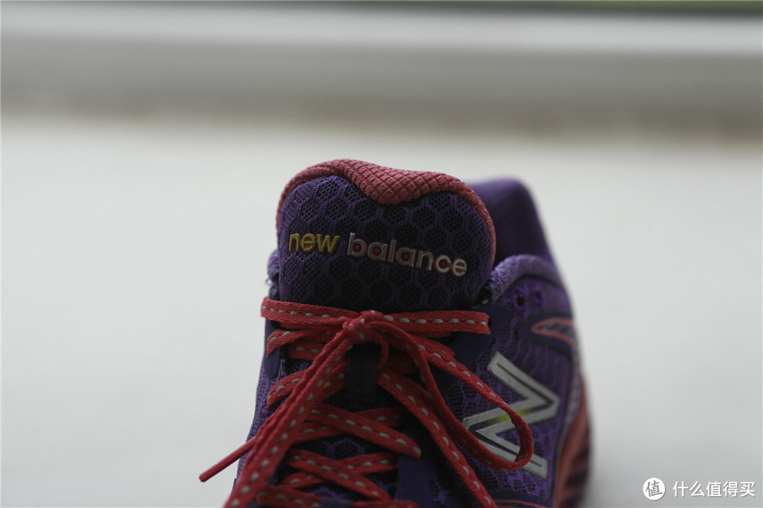 银泰入手 New Balance 新百伦 W980PP 虎蜂系列 女士跑步鞋