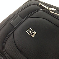 每一次旅程都不同：Travelpro 美国铁塔 Luggage Crew 9 22" 经典款拉杆登机箱