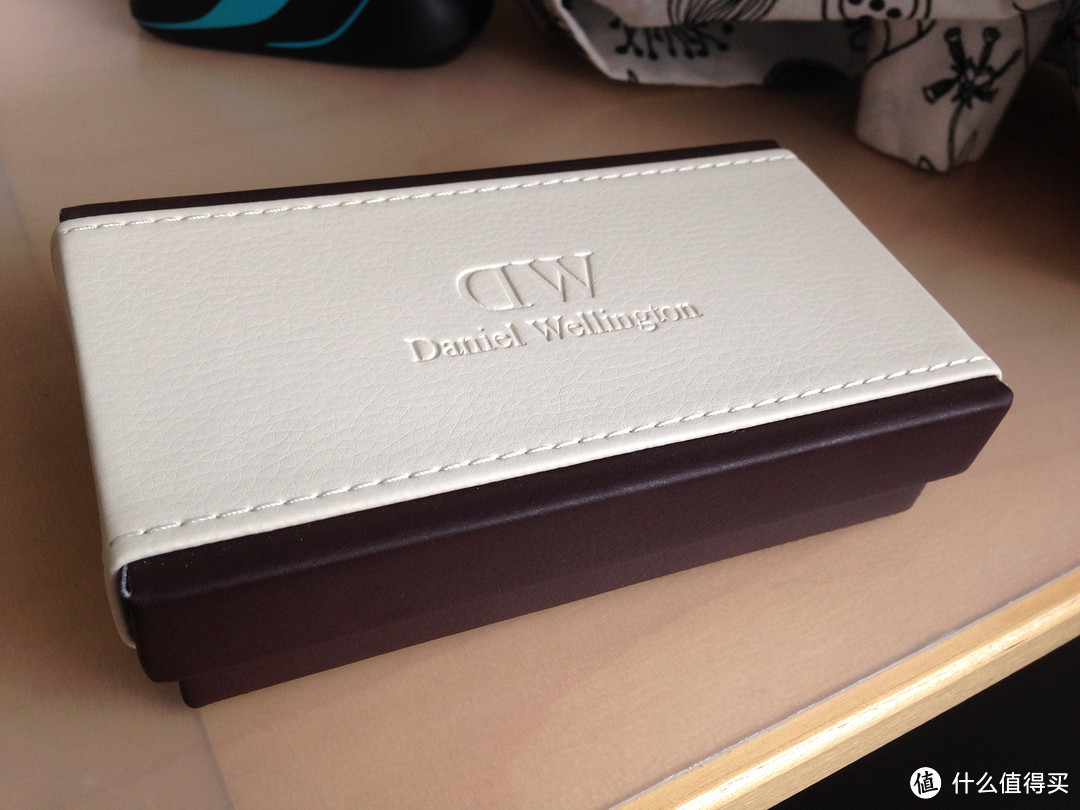 Daniel Wellington DW CLASSIC SHEFFIELD LADY 女士腕表