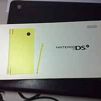 任天堂 DSi 游戏机掌机开箱晒物(底盘|插槽|触控笔|摄像头|指示灯)