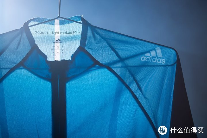 Adidas 阿迪达斯推史上最轻骑行服adiZero 仅重65克