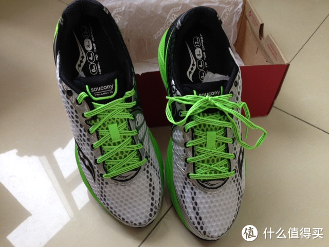 父母的节日礼物：Saucony 索康尼 Triumph 10 男款 *级缓震慢跑鞋 & ASICS 亚瑟士 GT-2000 女款跑鞋