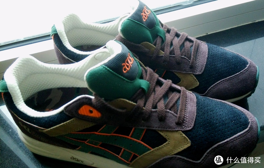 ASICS 亚瑟士 GEl-SAGA 复刻版 休闲运动鞋 巧克力配色 H303L-9005