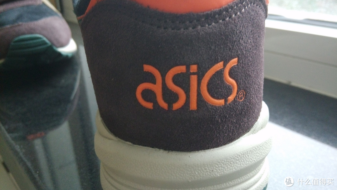 ASICS 亚瑟士 GEl-SAGA 复刻版 休闲运动鞋 巧克力配色 H303L-9005