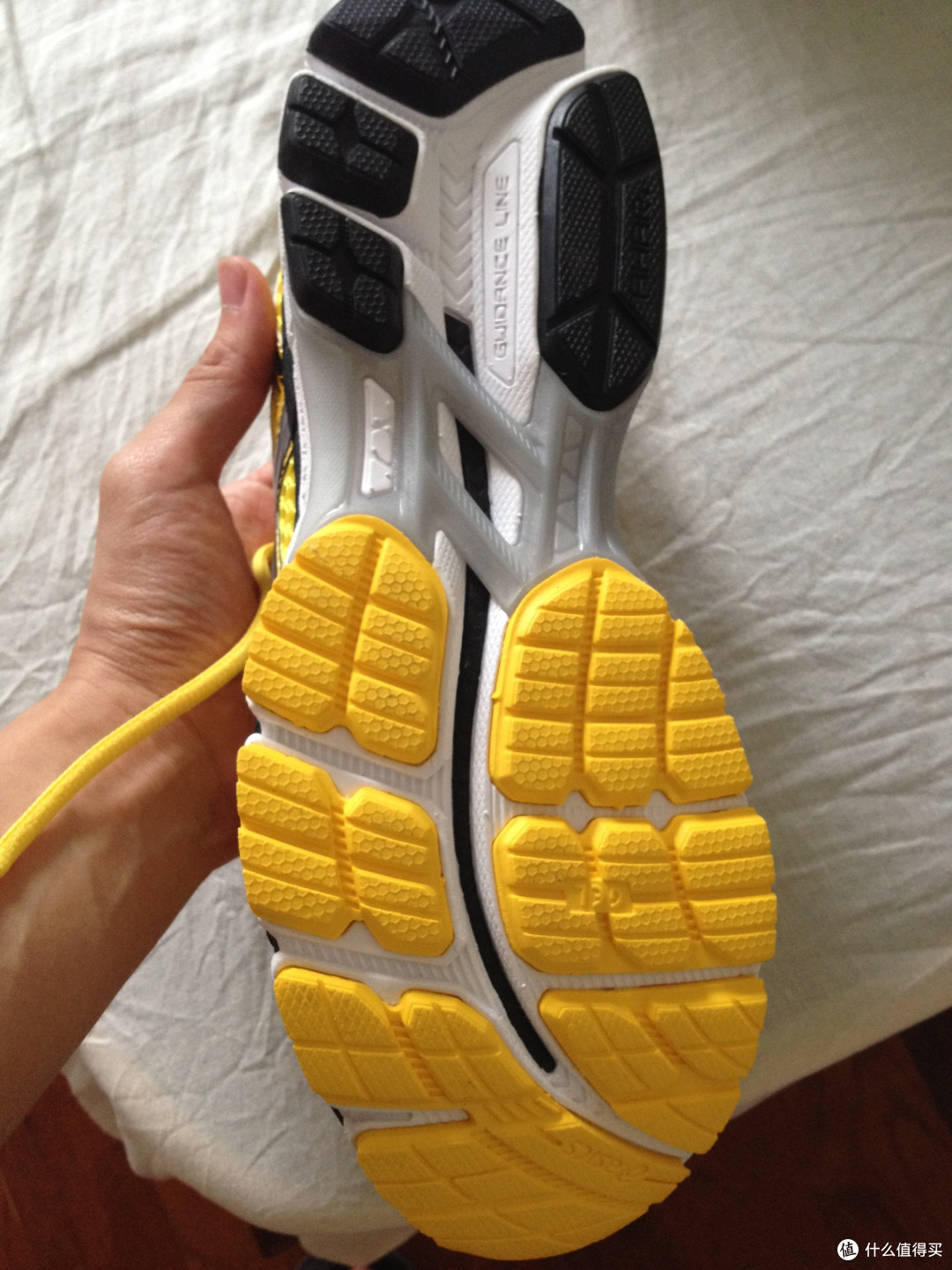 日淘asics 亚瑟士 gt-2000 new york 2 slim 男款跑鞋