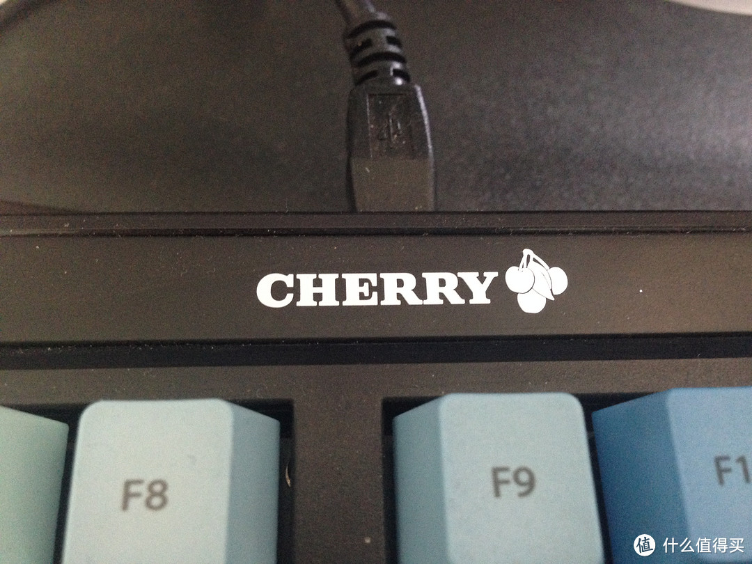 亮骚的Cherry Logo