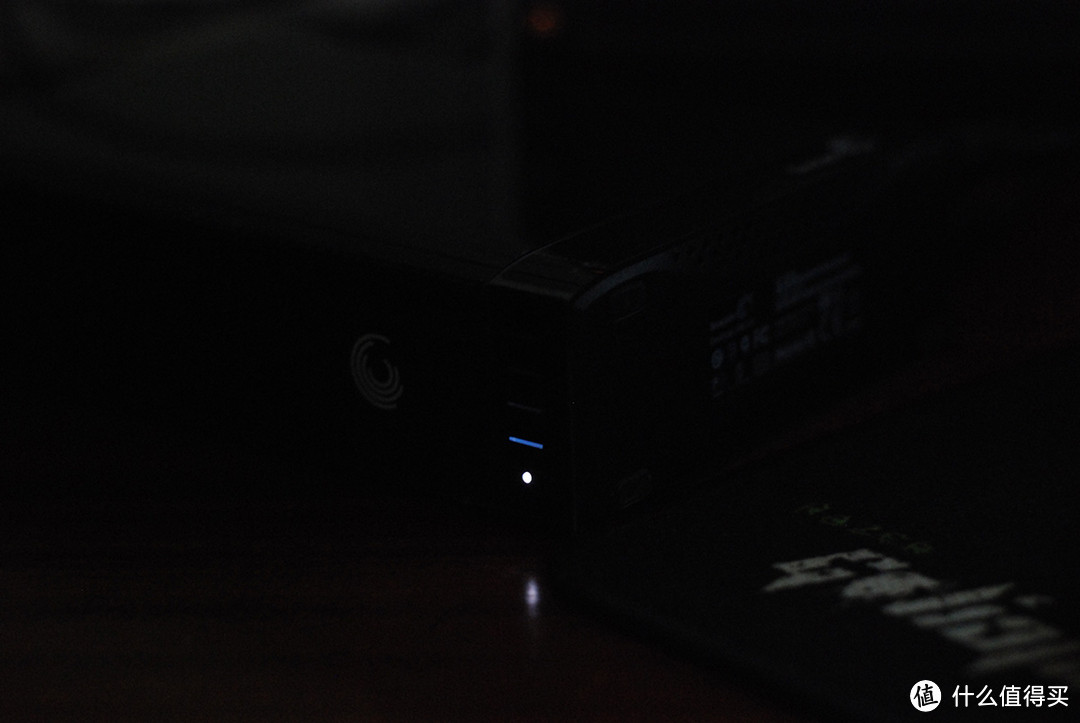 黑的越深爱越深：Seagate 希捷 Backup Plus 新睿品 4T USB3.0 移动硬盘