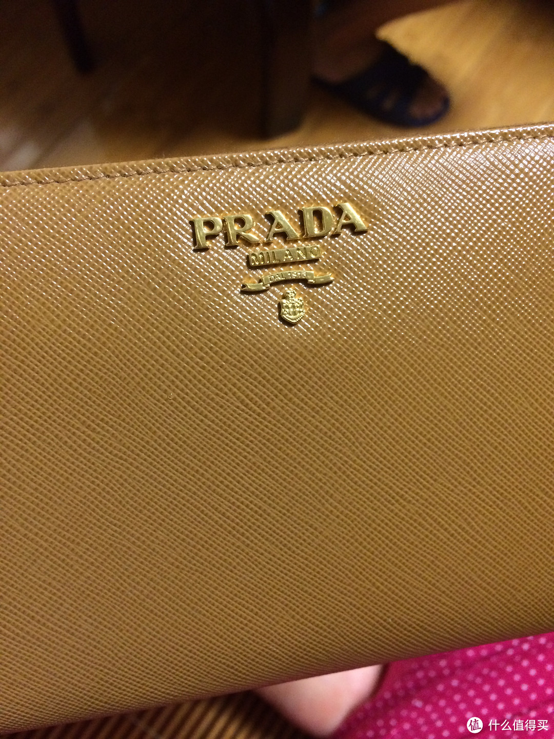 京东购入 PRADA 普拉达 女款牛皮咖啡色拉链长款钱包 1M1317 QWA F098L