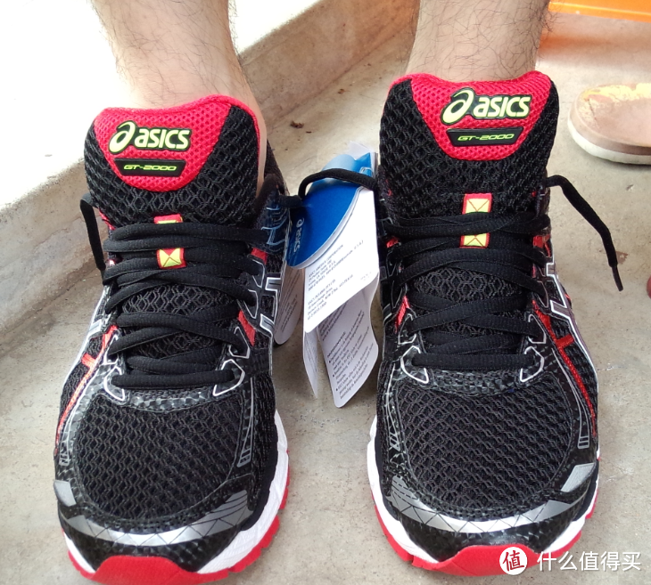 中亚 ASICS 亚瑟士 GT-2000 2 男款跑步鞋 T3P3N 红黑配色
