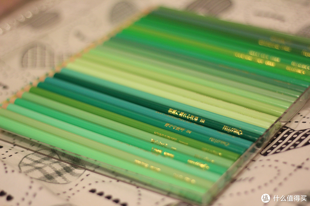 FELISSIMO 芬理希梦 500色铅笔 — 人生的色彩轨迹