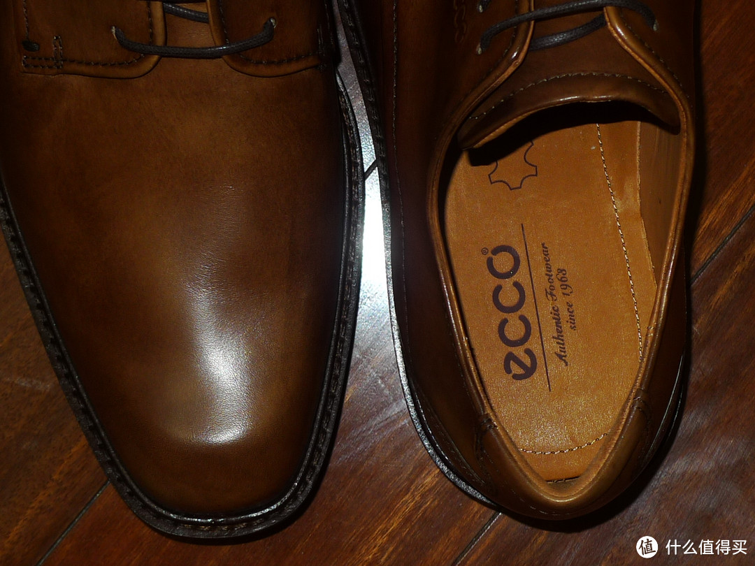 ECCO 爱步 Windsor Plain Toe Tie — 传统优雅的小牛皮正装男鞋