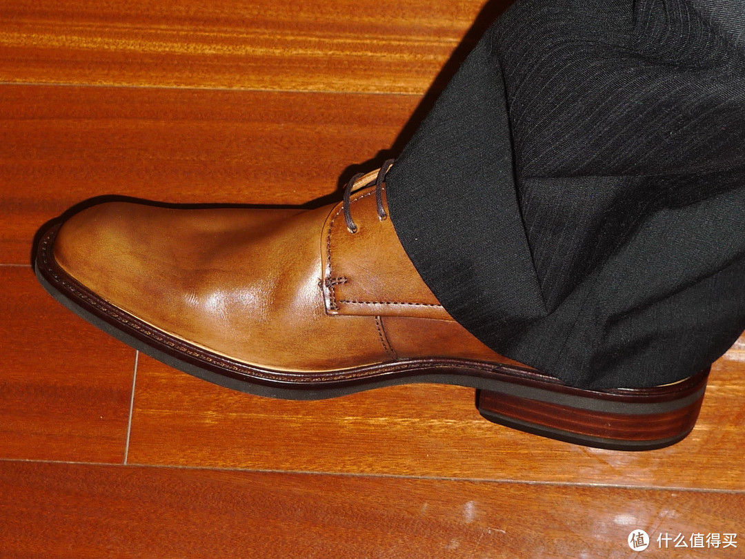 ECCO 爱步 Windsor Plain Toe Tie — 传统优雅的小牛皮正装男鞋