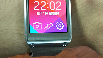 升级Tizen系统后实用性倍增的 Samsung 三星 GALAXY Gear 智能手表