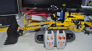 单反毁一生，LEGO穷三代 篇十一：LEGO 乐高 8043 B模式 推土机，附视频 