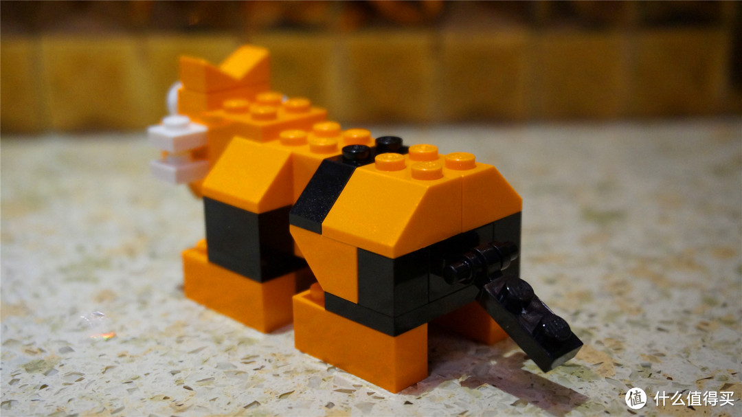 lego乐高创意系列积木组10681及拼装场景作品简单的快乐