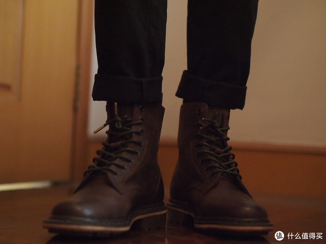 Dr. Martens Nero 男款马丁靴 & ECCO 爱步 BOSTON LACE-UP 男款系带皮鞋