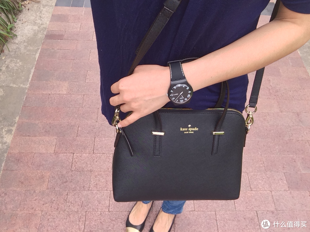 kate spade NEW YORK 凯特·丝蓓纽约 Cedar Street Maise Tote 女款十字纹贝壳包