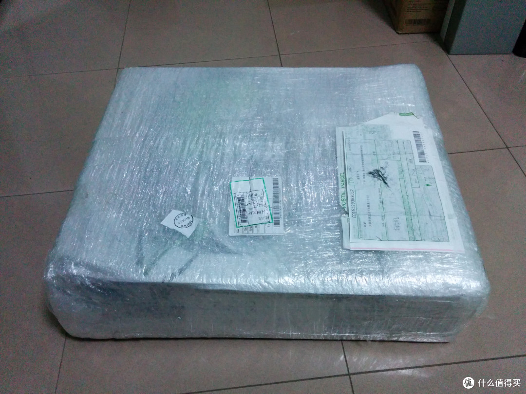 收到的包装还算完好。