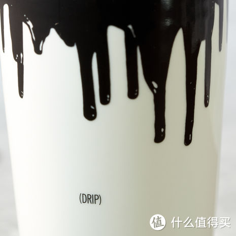 Band of Outsiders x Starbucks “Drip” 马克杯今日上市