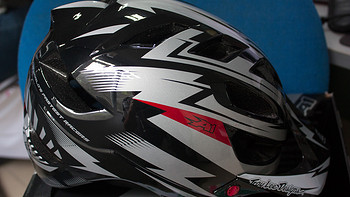 Troy Lee Designs A-1 山地车头盔