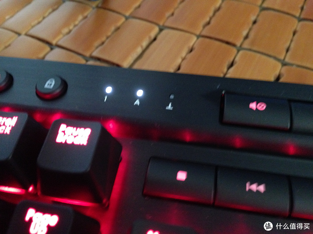 真的不是为了游戏！CORSAIR 海盗船 Vengeance系列 K70 机械游戏键盘 青轴