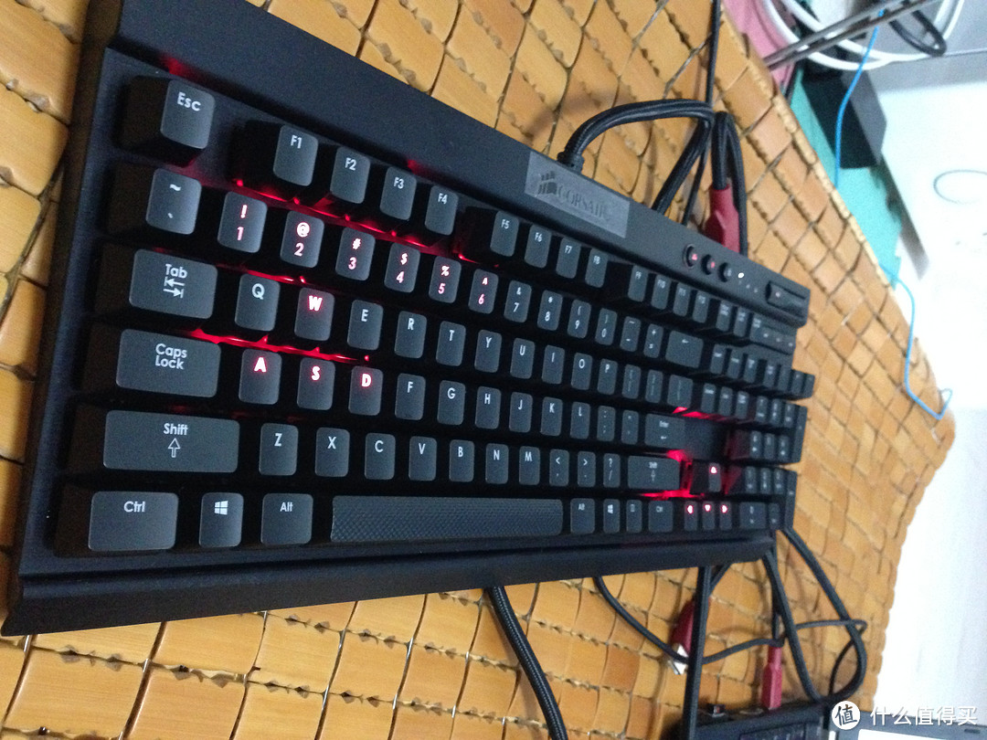 真的不是为了游戏！CORSAIR 海盗船 Vengeance系列 K70 机械游戏键盘 青轴