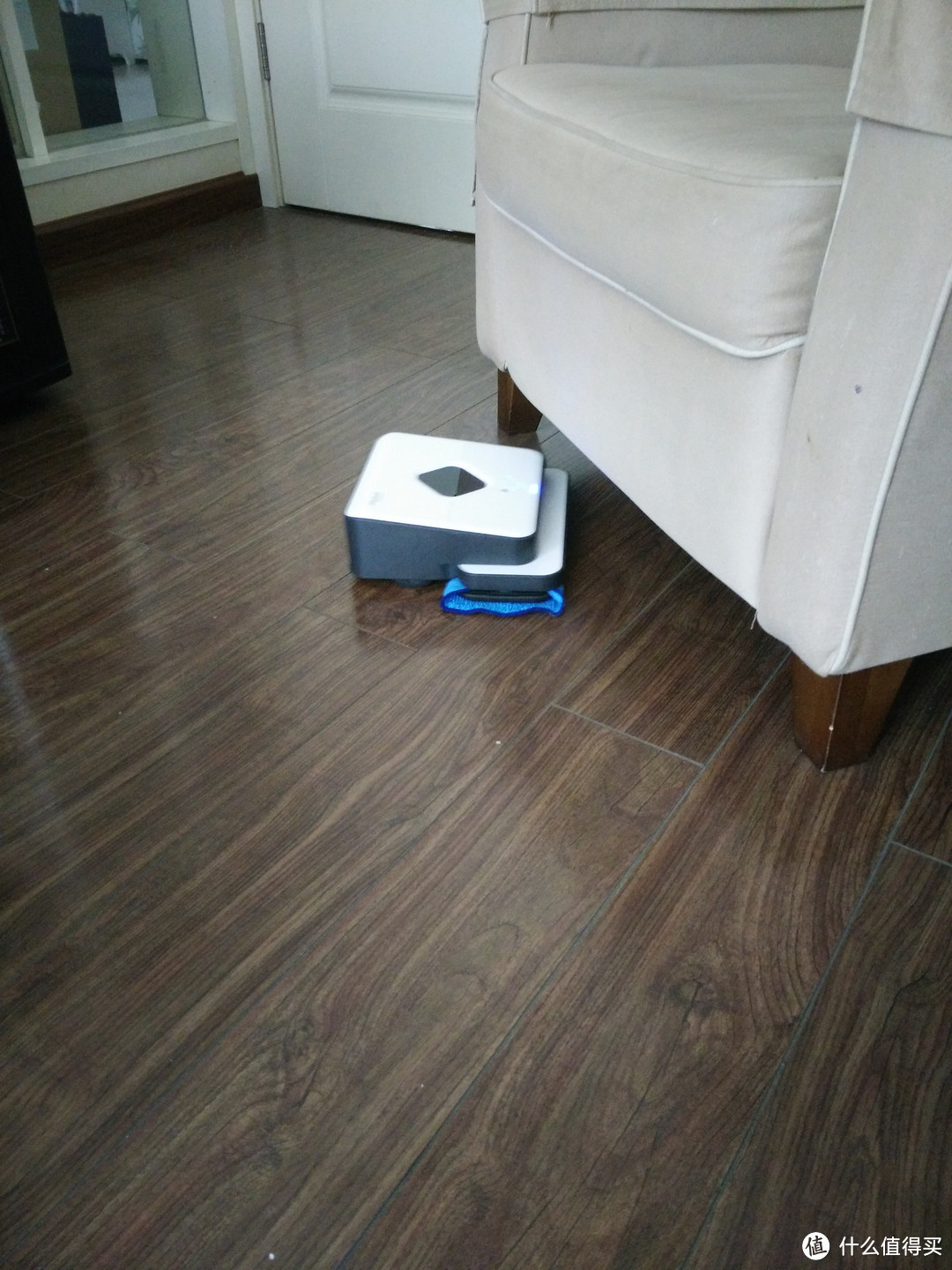 双剑合璧：iRobot Braava 320 拖地机器人 & Neato Botvac 扫地机器人