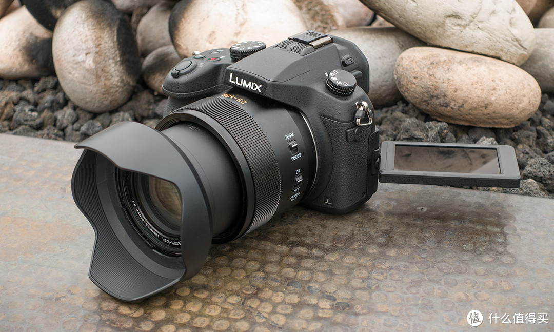 松下 发布 DMC-FZ1000 4K长焦数码相机 1寸底+25-400mm镜头