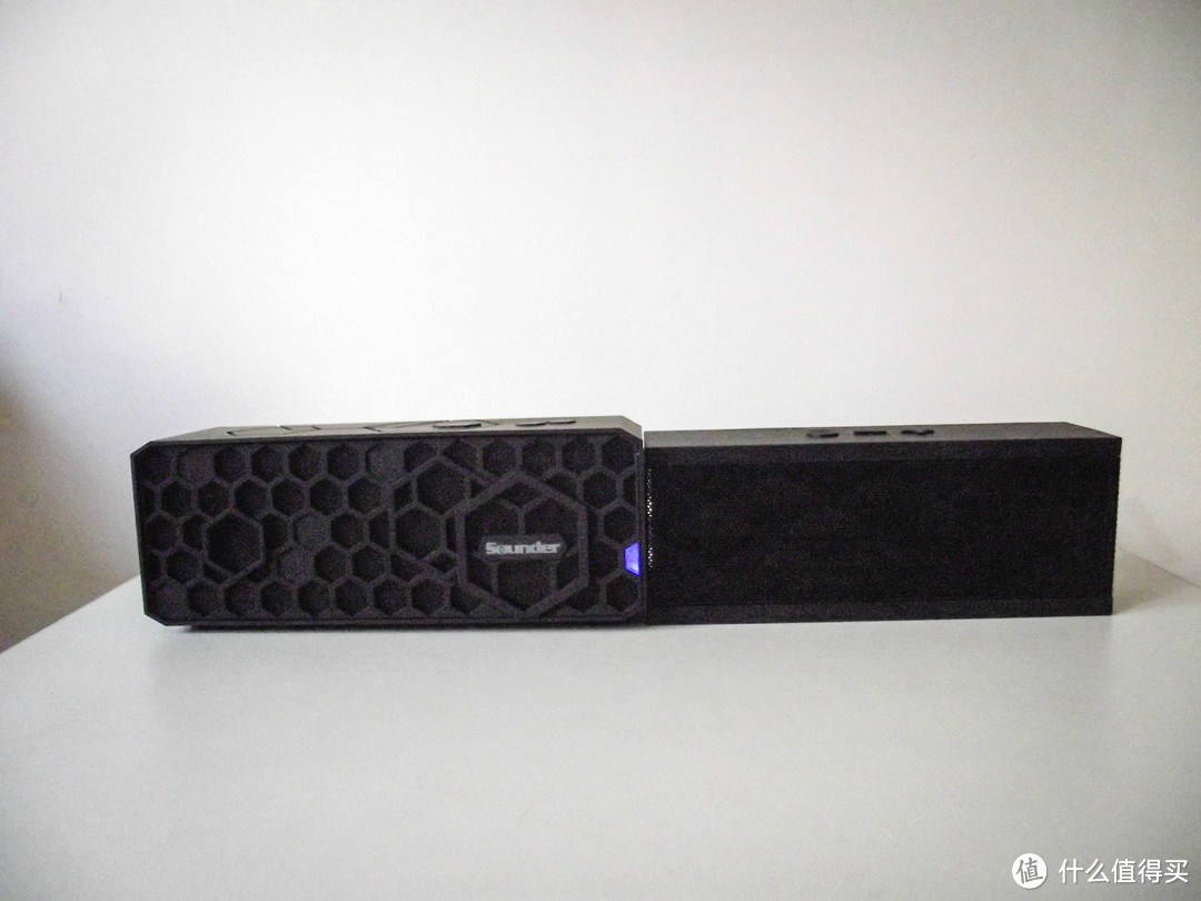 Jawbone JAMBOX 蓝牙无线便携音箱，简单对比 声德 蜂巢2