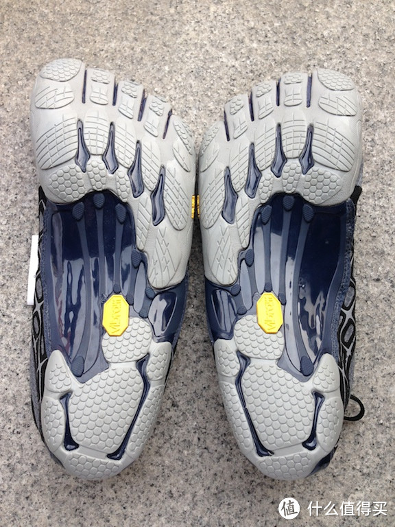 如此的贴合舒适：Vibram FiveFingers 男款五趾鞋