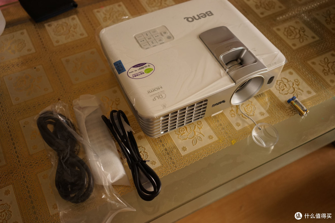 入门级家庭影院好选择:BenQ 明基 TH1070 全高清 3D投影机