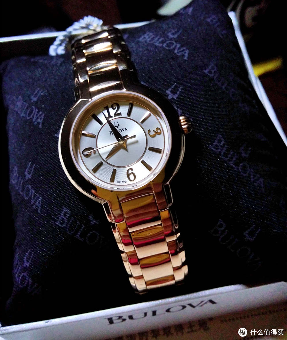 简单百搭土豪金：BULOVA 宝路华 FAIRLAWN WATCH 女士手表 97L122