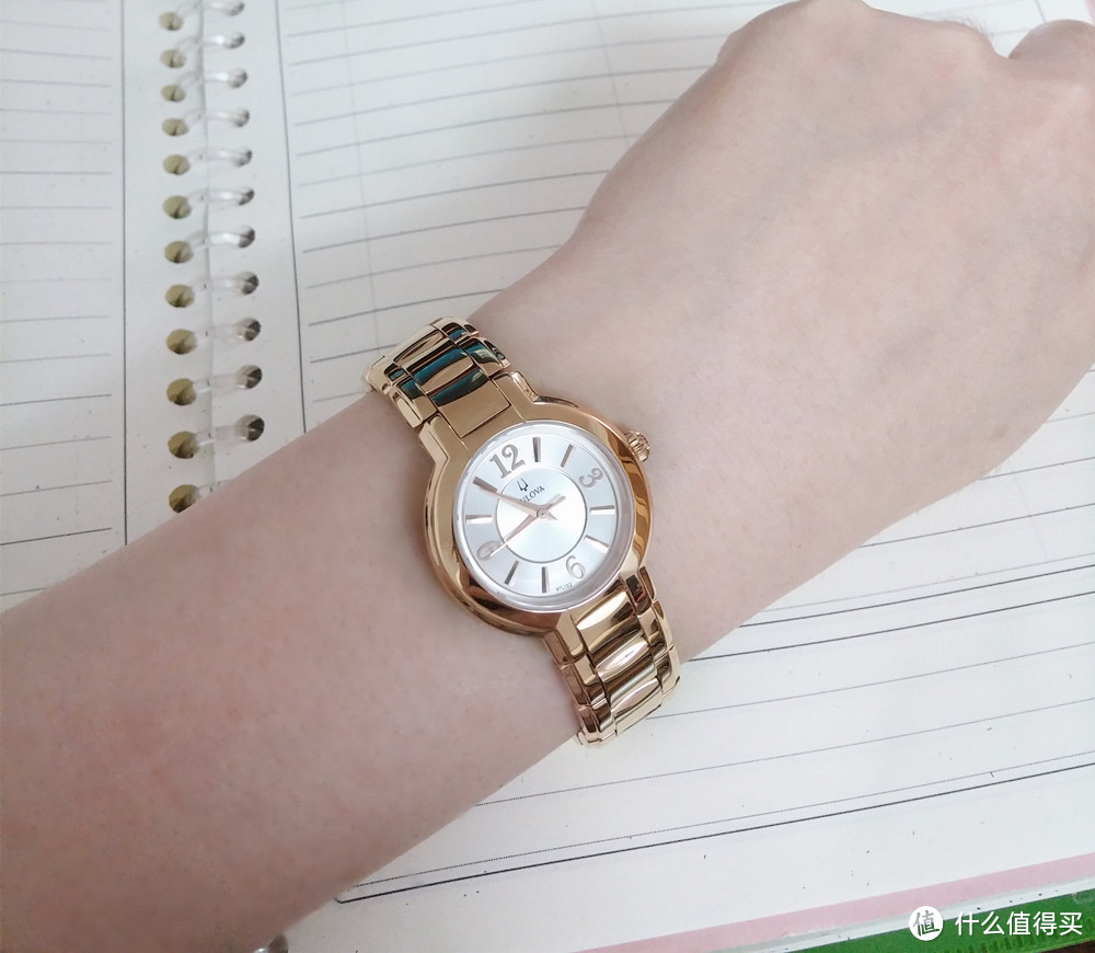 简单百搭土豪金：BULOVA 宝路华 FAIRLAWN WATCH 女士手表 97L122