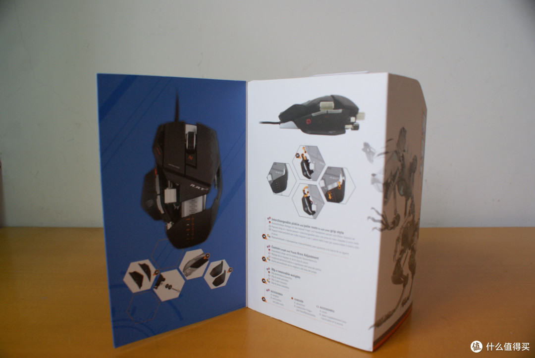 鼠标中的变形金刚:Saitek 赛钛客 美加狮 Mad Catz R.A.T.M 蓝牙4.0鼠标 & 地狱火银煞铝垫