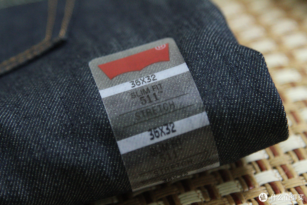 Levi's 李维斯 511 Slim Fit 男款牛仔裤、511 Slim Fit Hybrid Trouser 休闲裤，顺便纪念我的NIKE SHOX VC3战靴