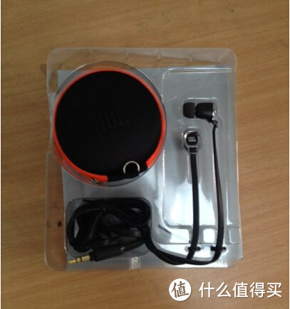 要的就是牌子！JBL J33 高性能驱动单元入耳式面条耳机