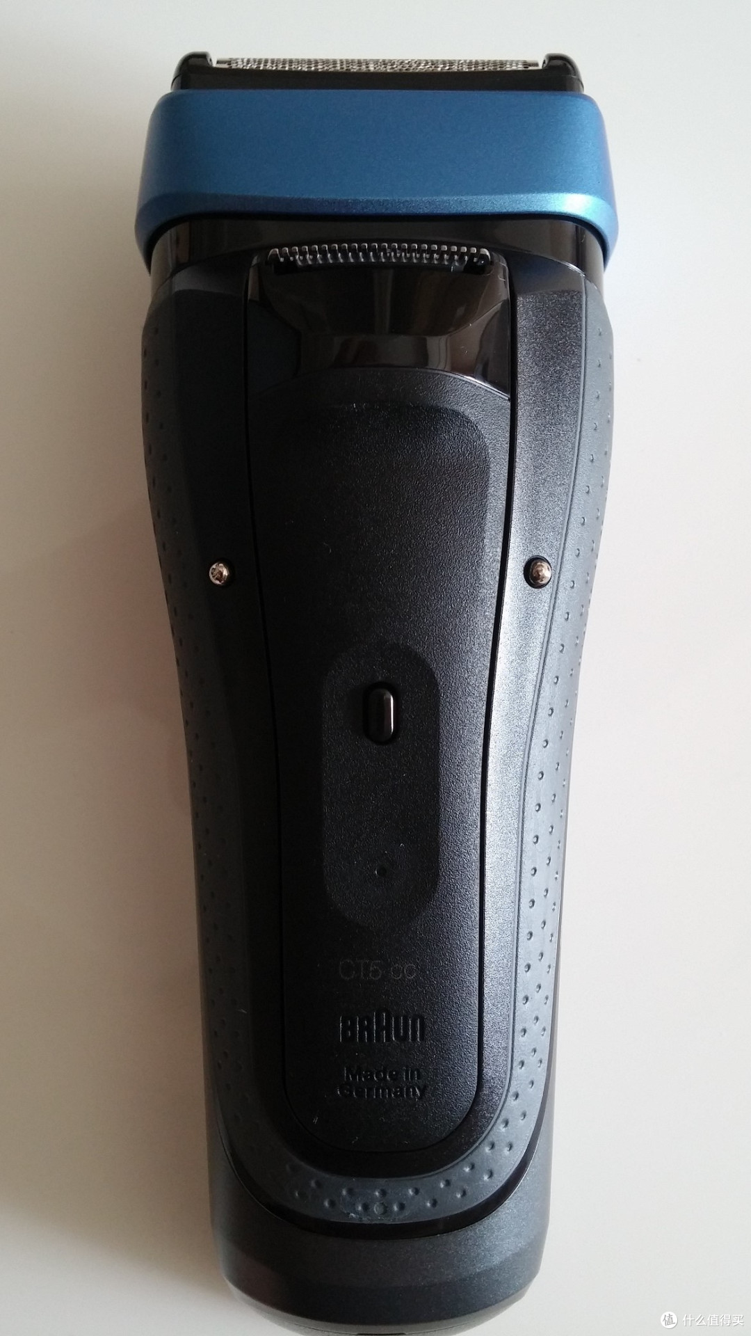 属于男人的夏日冰镇感:BRAUN 博朗 Cool Tec CT5CC 冰感电动剃须刀