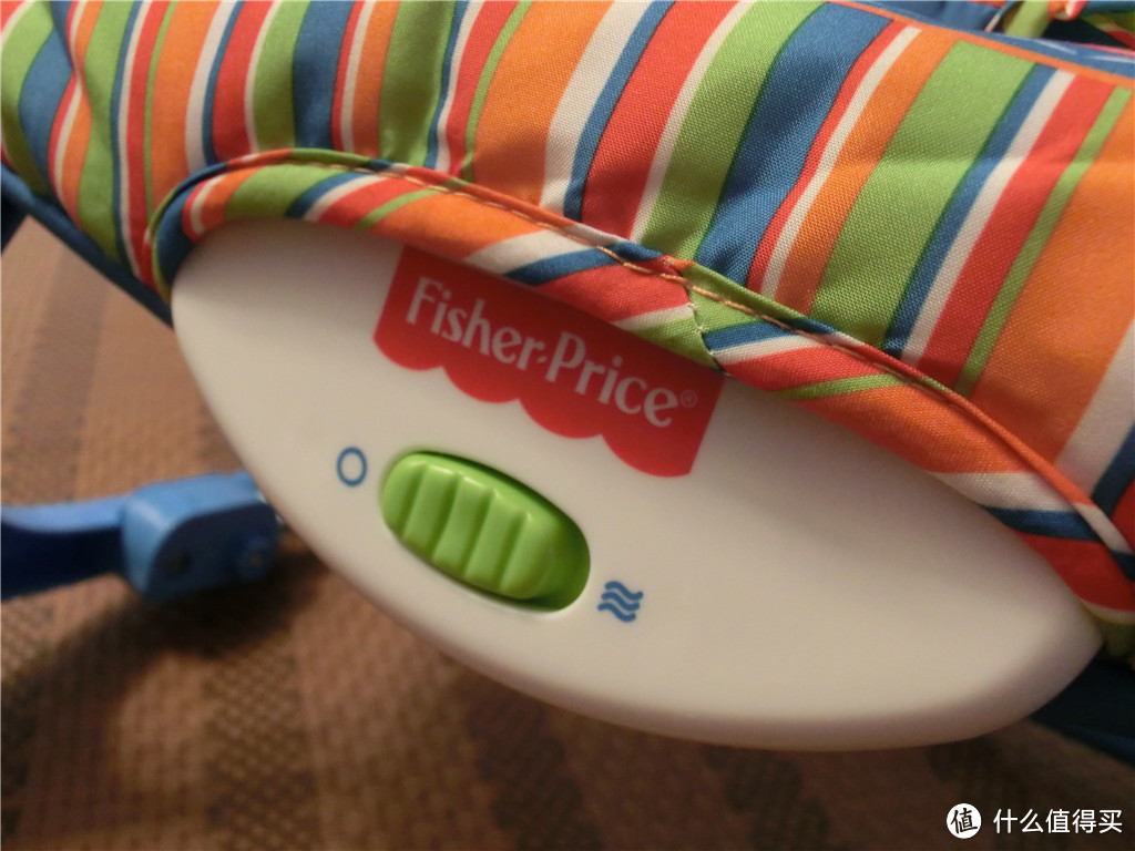 解放双手系列：Fisher Price 费雪 动物互动健身器 W9840、安抚互动多功能轻便摇椅 X7033