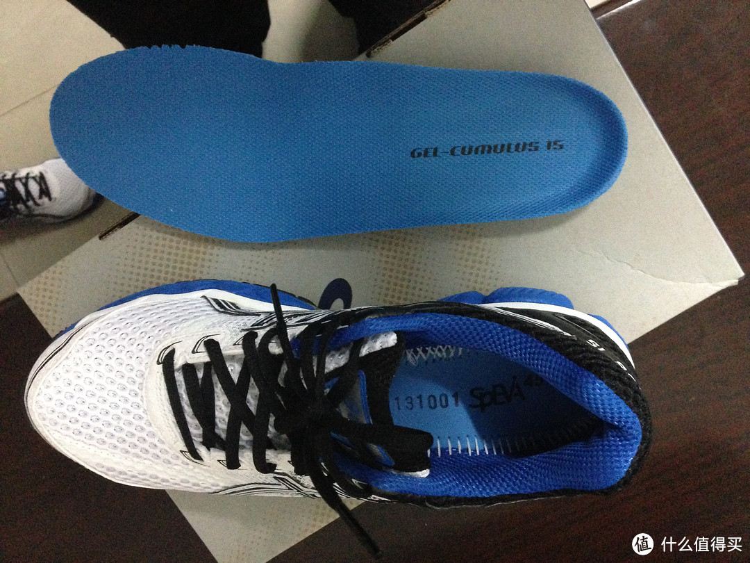 美亚入手 ASICS 亚瑟士 Cumulus 15 男款次旗舰缓震跑鞋