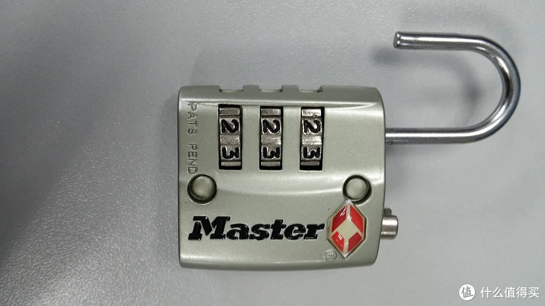 Master Lock 玛斯特 TSA 4680DKNL TSA系列密码锁