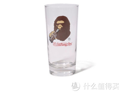 A BATHING APE 携手可口可乐联名系列现身 大猩猩喝可乐