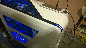 NZXT 恩杰 Phantom410 小幻影 中塔游戏机箱/550W 电源 & 安钛克 H550 水冷散热器