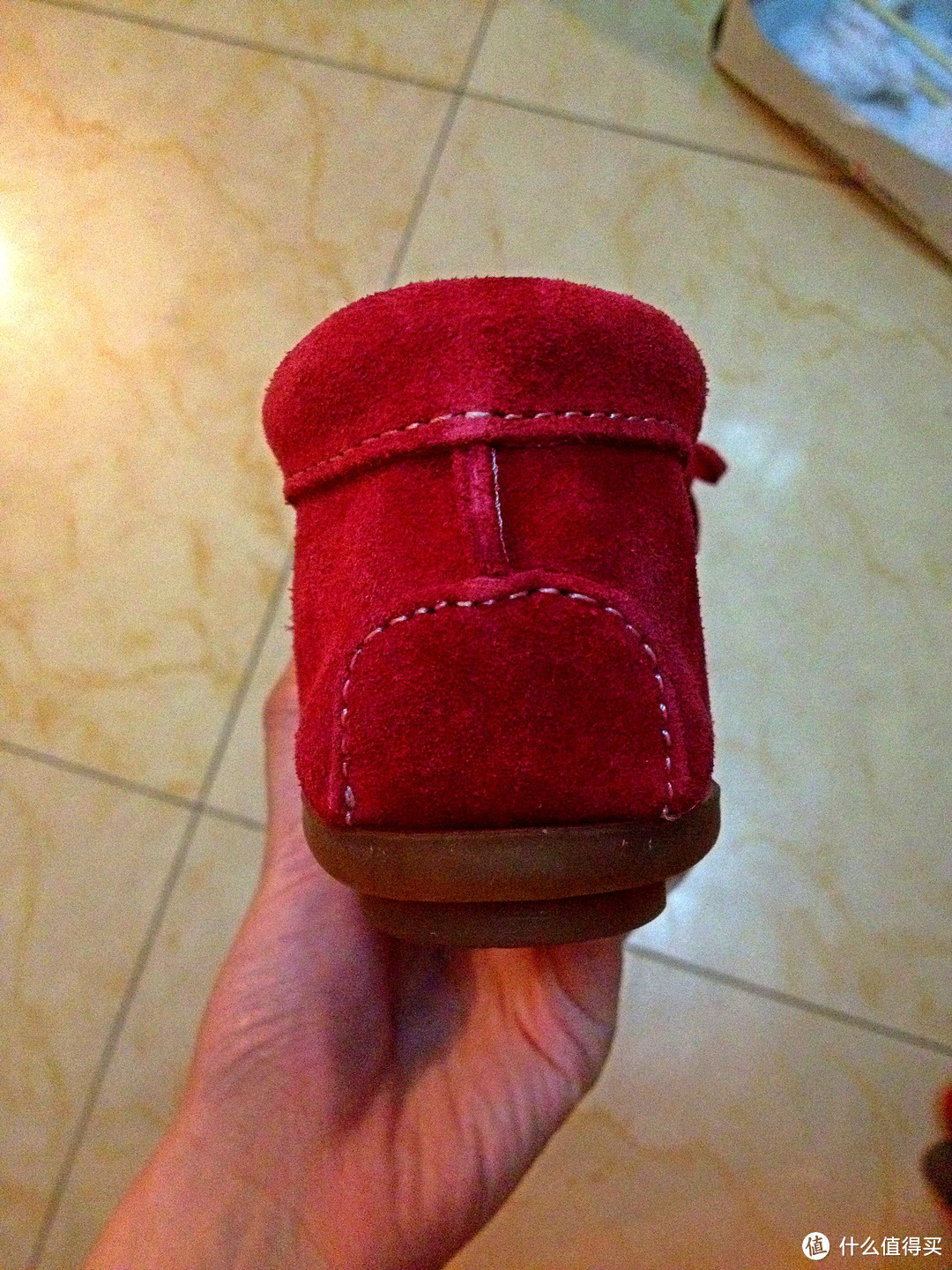 Minnetonka Kilty Moccasin Cherry 女鞋，附清洁保养