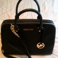 做个像蚊子一样的老公：Michael Michael Kors Large Jet Set 女款手拎包 & Rebecca Minkoff Amorous 女包