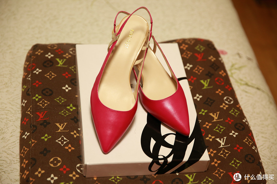 夏已过半，鞋来迟：Nine West 玖熙 美国官网 海淘 ISICLIA POINTY TOE SLINGBACK、GAGET T-STRAP 女鞋