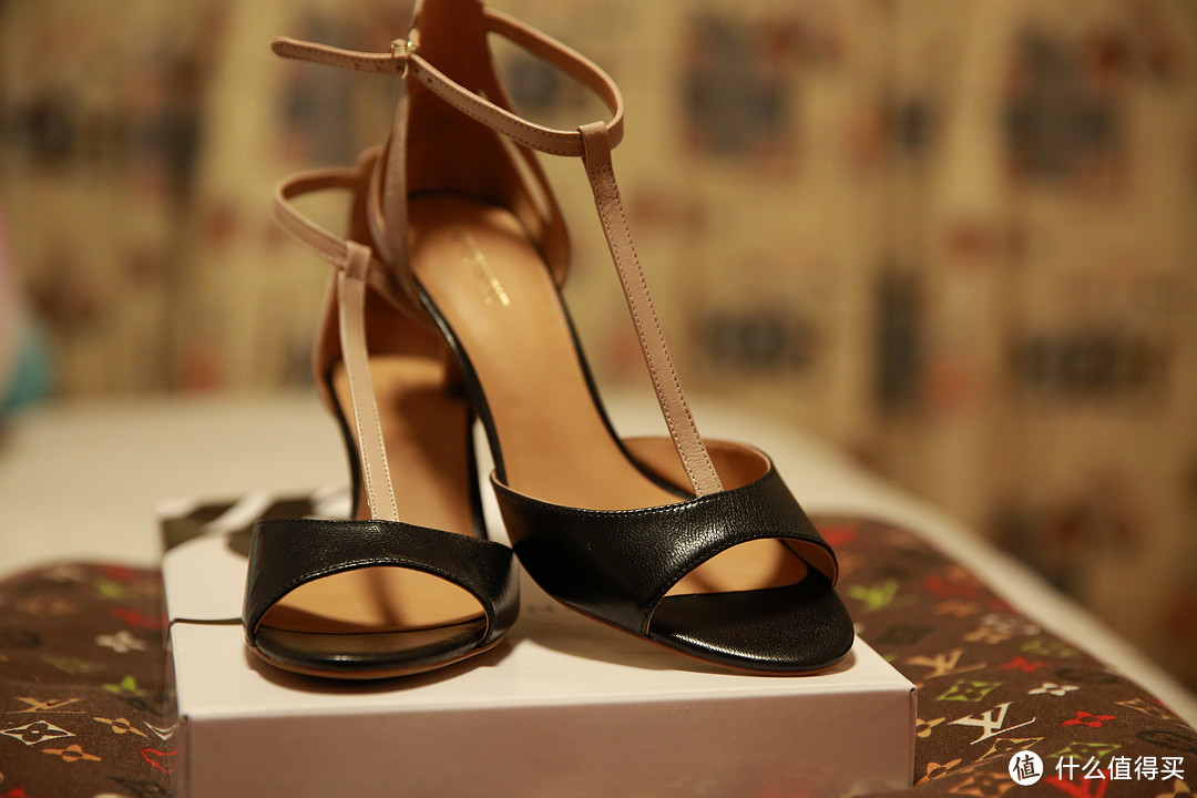 夏已过半，鞋来迟：Nine West 玖熙 美国官网 海淘 ISICLIA POINTY TOE SLINGBACK、GAGET T-STRAP 女鞋